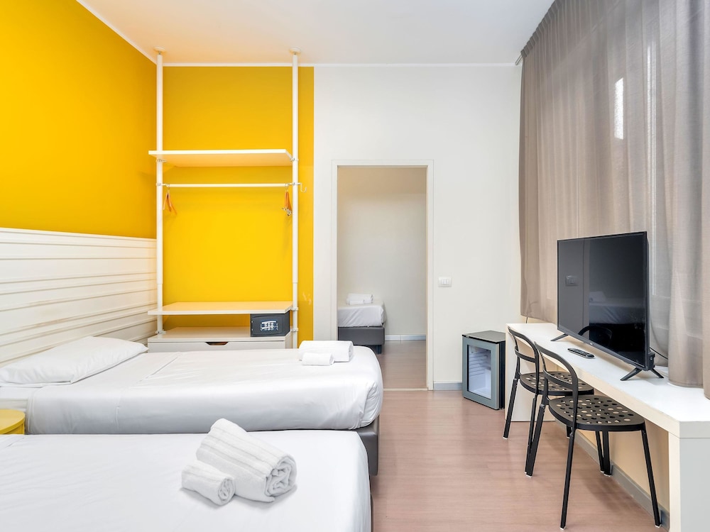 B&B Hotel Milano Ornato — Hotel rooms in Milan, Lombardy