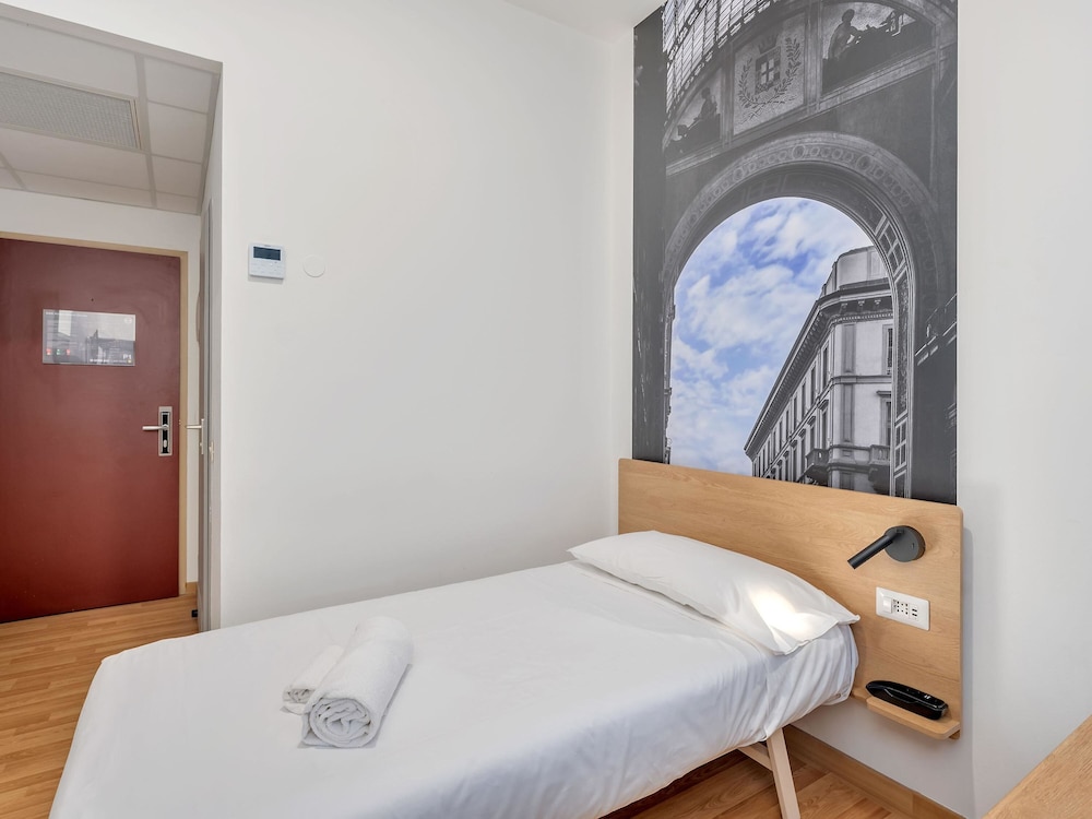B&B Hotel Milano Ornato — Hotel rooms in Milan, Lombardy