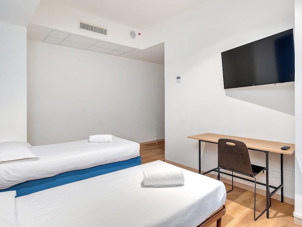 B&B Hotel Milano Ornato — Hotel rooms in Milan, Lombardy