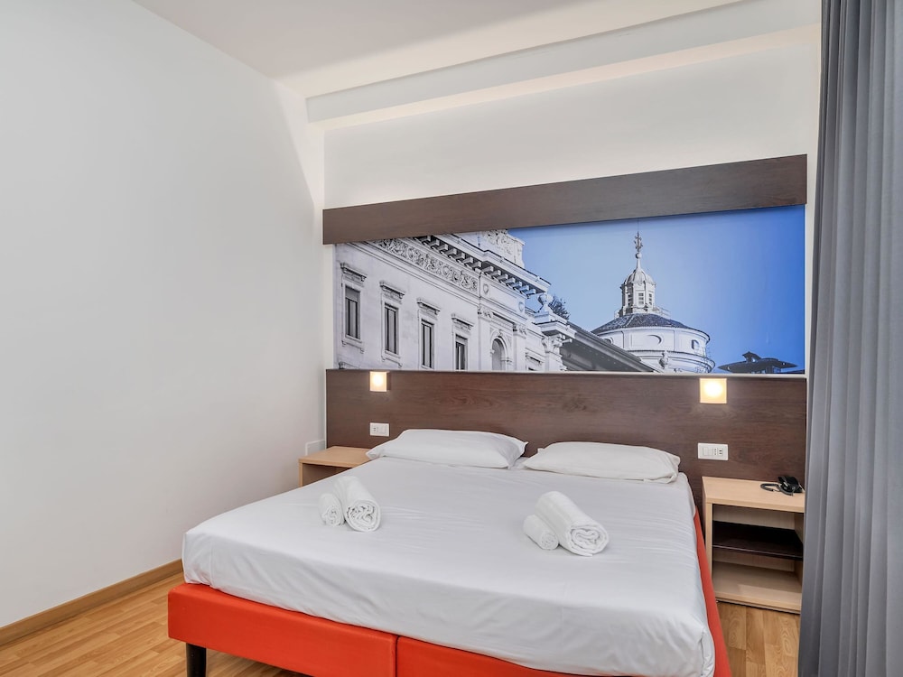 B&B Hotel Milano Ornato — Hotel rooms in Milan, Lombardy