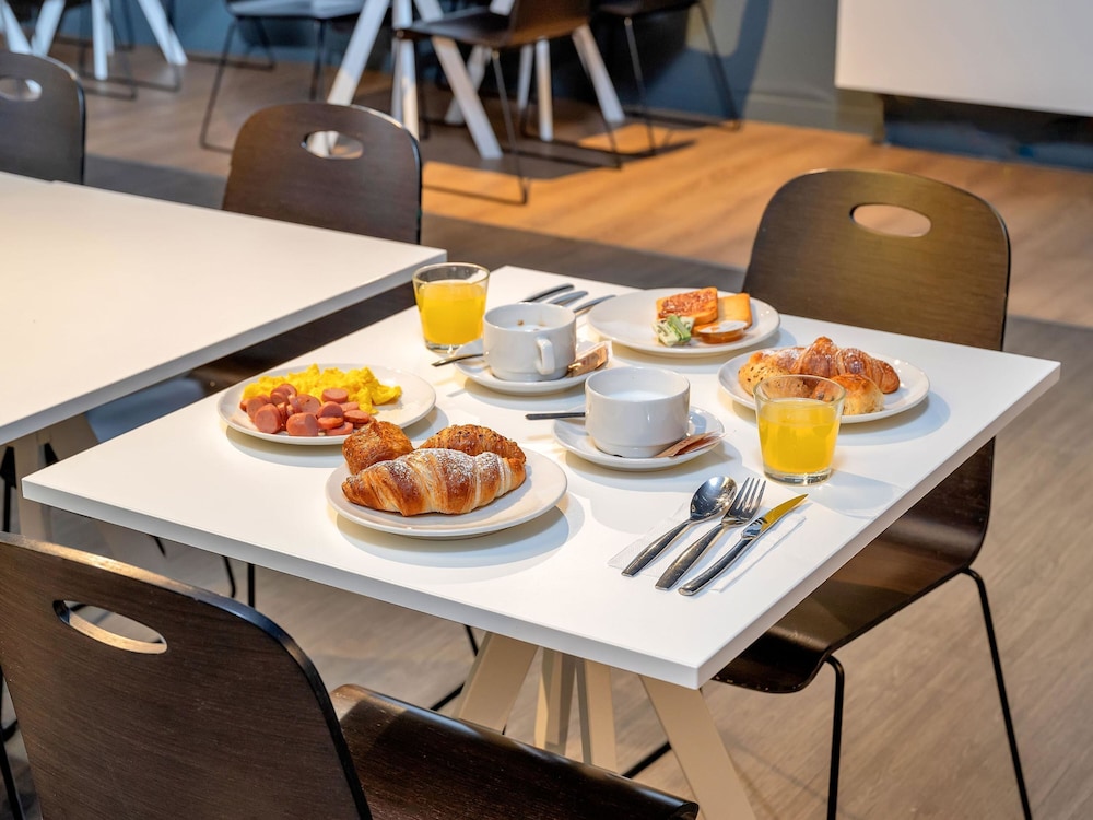 B&B Hotel Milano Ornato — Restaurant & bars in Milan, Lombardy