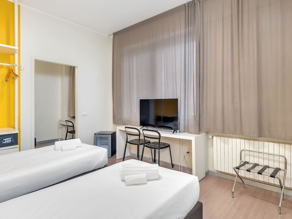 B&B Hotel Milano Ornato — Hotel rooms in Milan, Lombardy