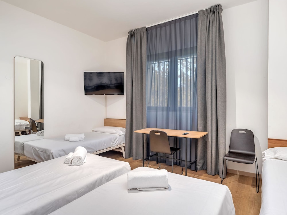 B&B Hotel Milano Ornato — Hotel rooms in Milan, Lombardy