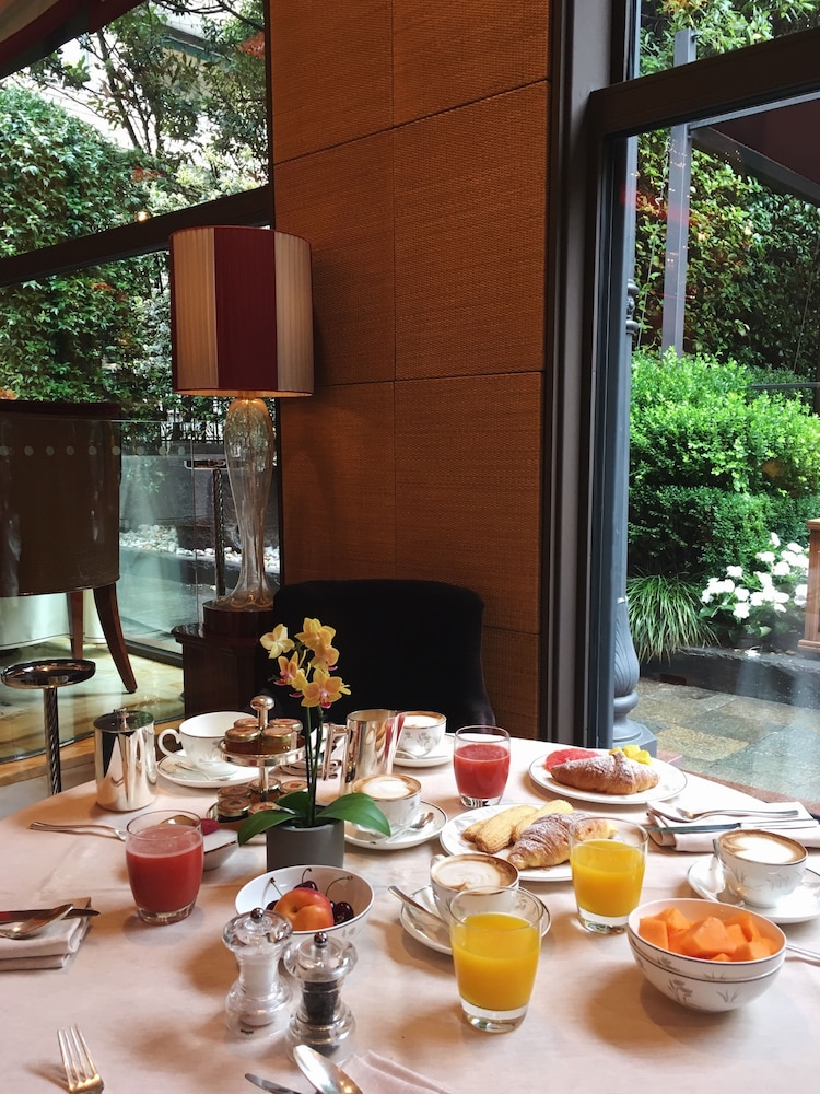 Hotel Principe Di Savoia — Restaurant & bars in Milan, Lombardy