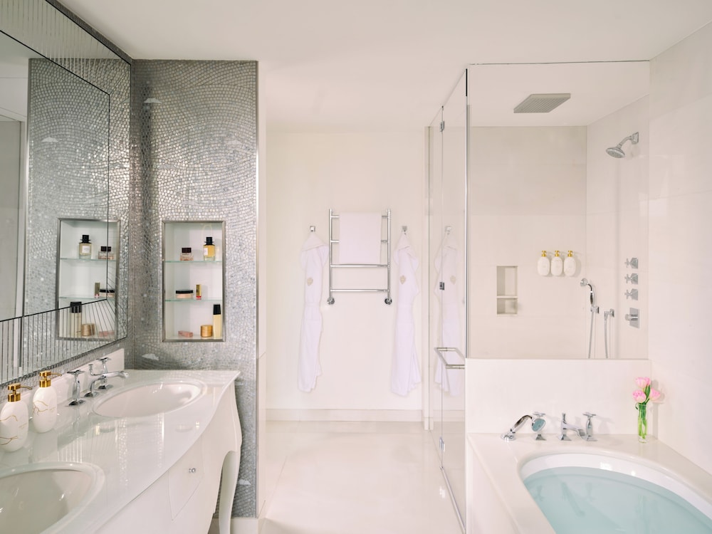 Hotel Principe Di Savoia — Hotel rooms in Milan, Lombardy
