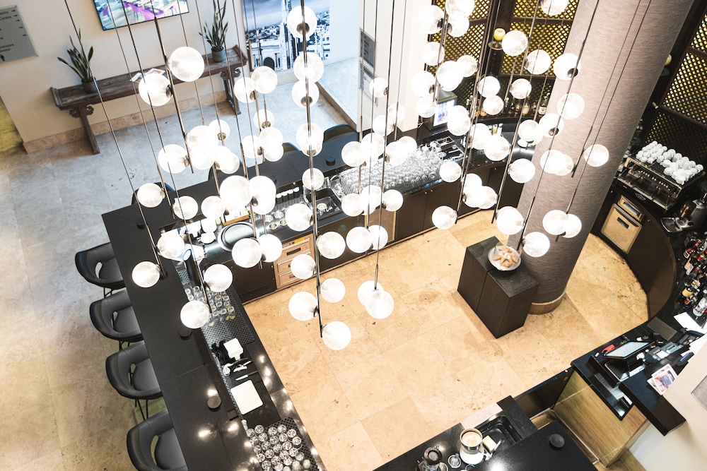 Radisson Blu Hotel, Milan — Restaurant & bars in Milan, Lombardy