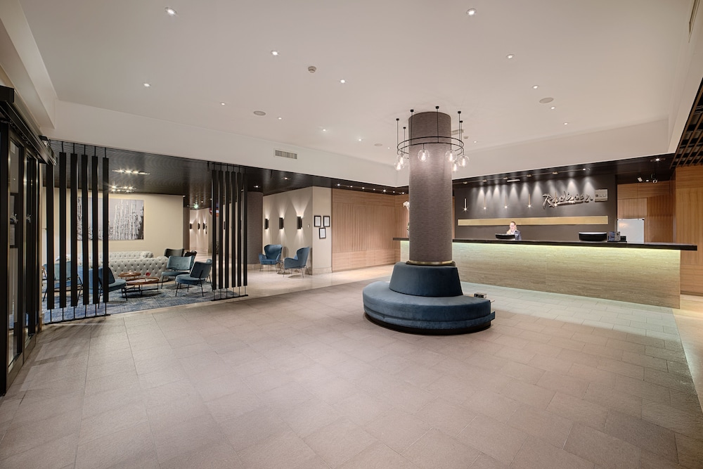 Radisson Blu Hotel, Milan — Hotel building in Milan, Lombardy