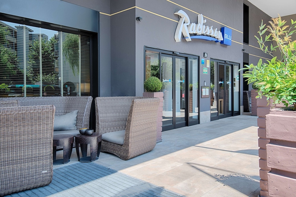Radisson Blu Hotel, Milan — Restaurant & bars in Milan, Lombardy