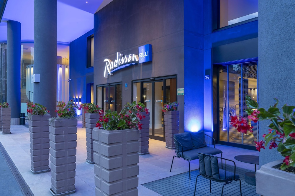 Radisson Blu Hotel, Milan — Hotel building in Milan, Lombardy