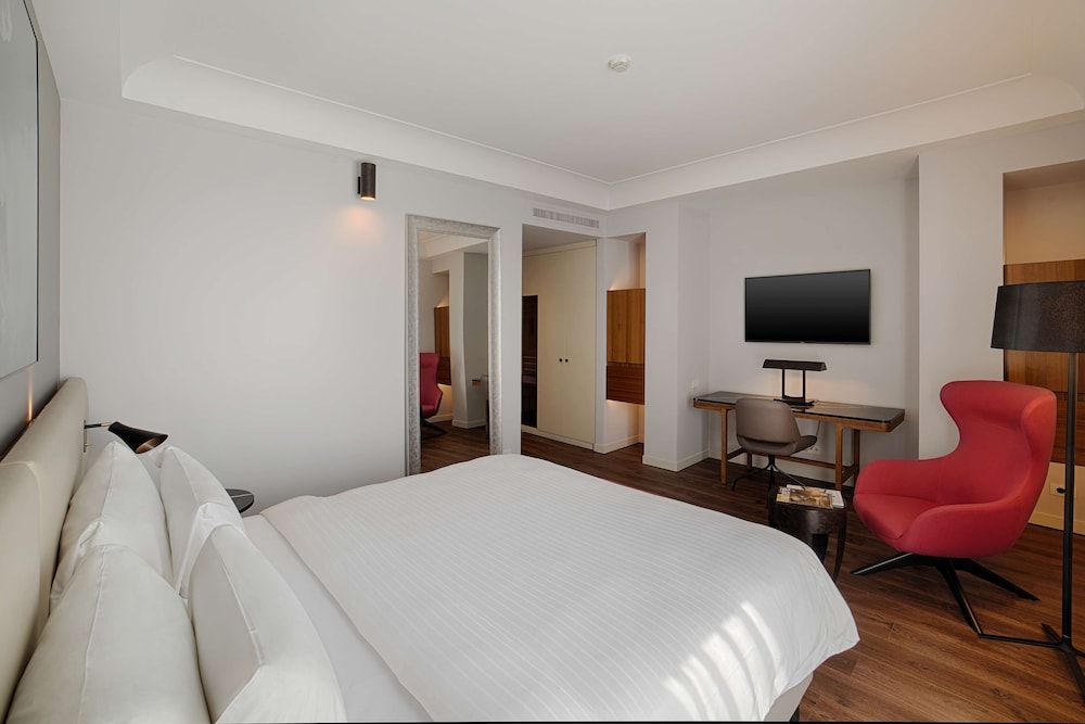 Radisson Blu Hotel, Milan — Hotel rooms in Milan, Lombardy
