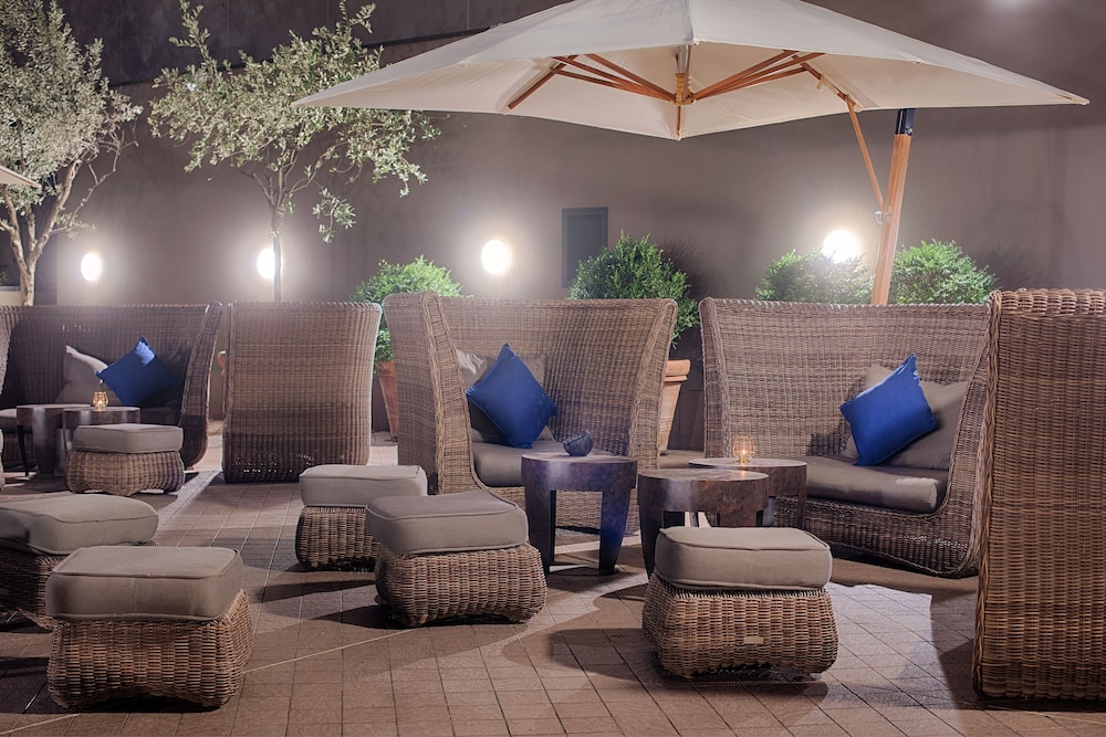 Radisson Blu Hotel, Milan — Restaurant & bars in Milan, Lombardy