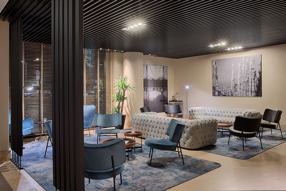 Radisson Blu Hotel, Milan — Hotel building in Milan, Lombardy