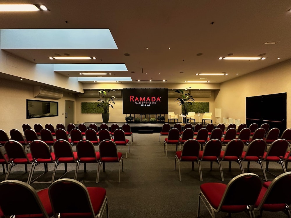 Crowne Plaza Milan Nolo by IHG — Hotel building in Milan, Lombardy