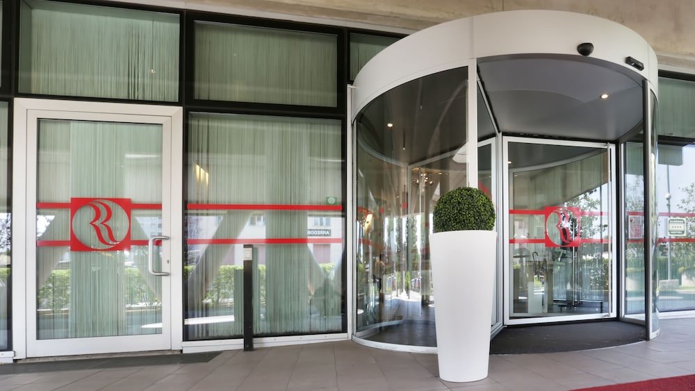 Crowne Plaza Milan Nolo by IHG — Hotel building in Milan, Lombardy