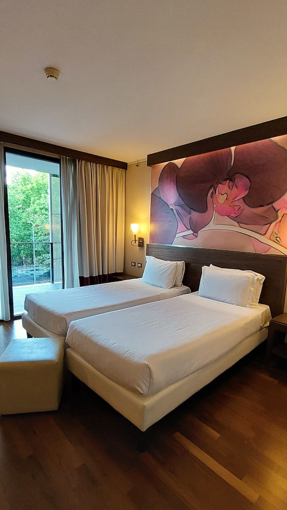 Crowne Plaza Milan Nolo by IHG — Hotel rooms in Milan, Lombardy