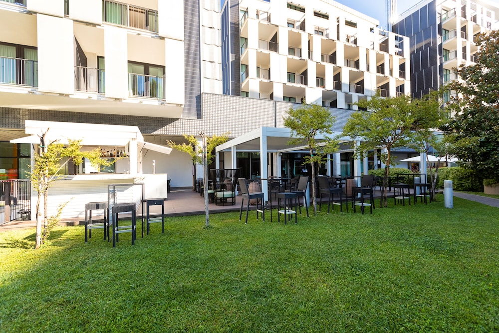 Crowne Plaza Milan Nolo by IHG — Restaurant & bars in Milan, Lombardy