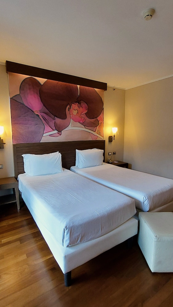 Ramada Plaza by Wyndham Milano - zdjęcie 5
