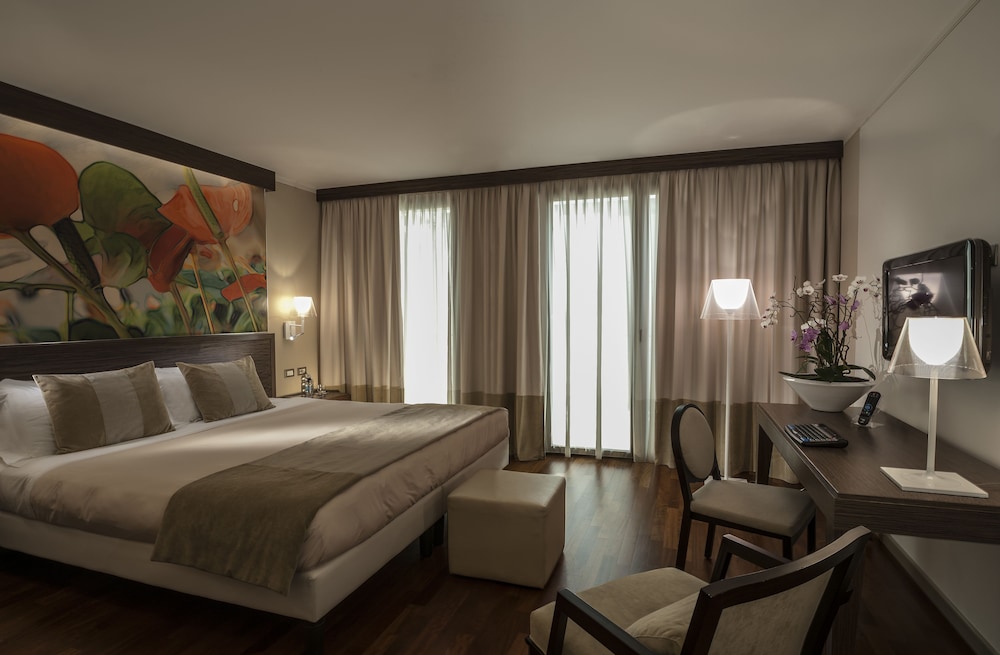 Crowne Plaza Milan Nolo by IHG — Hotel rooms in Milan, Lombardy