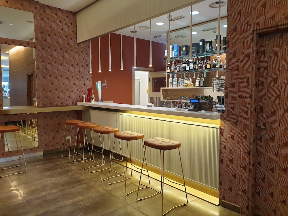 Crowne Plaza Milan Nolo by IHG — Restaurant & bars in Milan, Lombardy