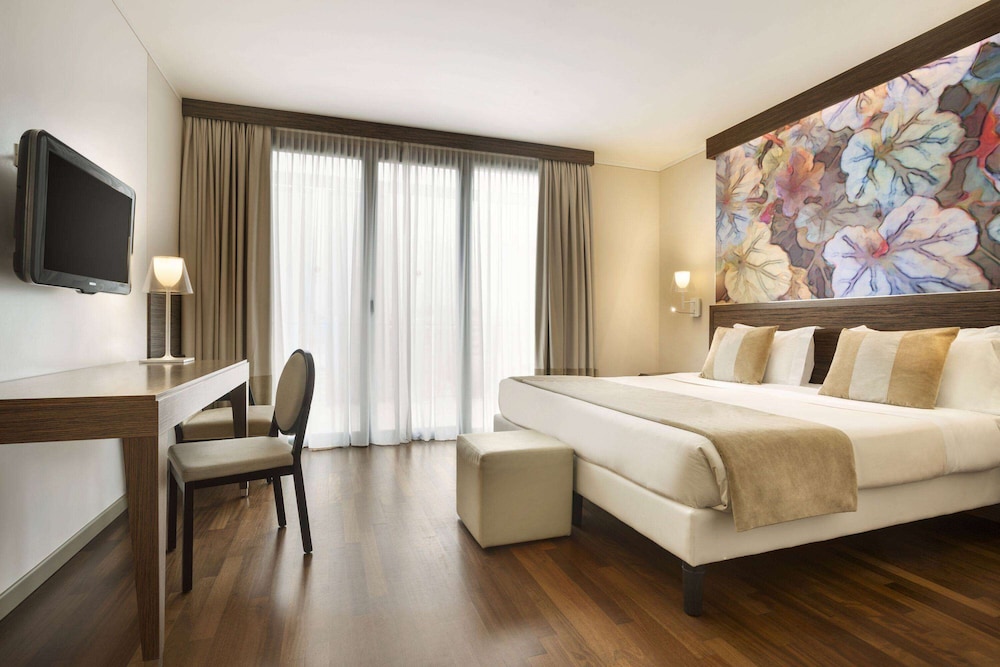 Crowne Plaza Milan Nolo by IHG — Hotel rooms in Milan, Lombardy