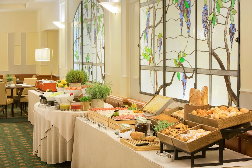 Starhotels Business Palace — Restaurant & bars in Milan, Lombardy