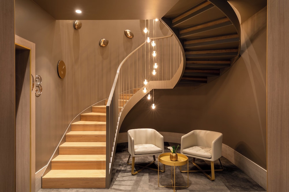 Rosa Grand Milano - Starhotels Collezione — Hotel building in Milan, Lombardy