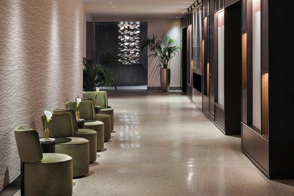 Rosa Grand Milano - Starhotels Collezione — Hotel building in Milan, Lombardy