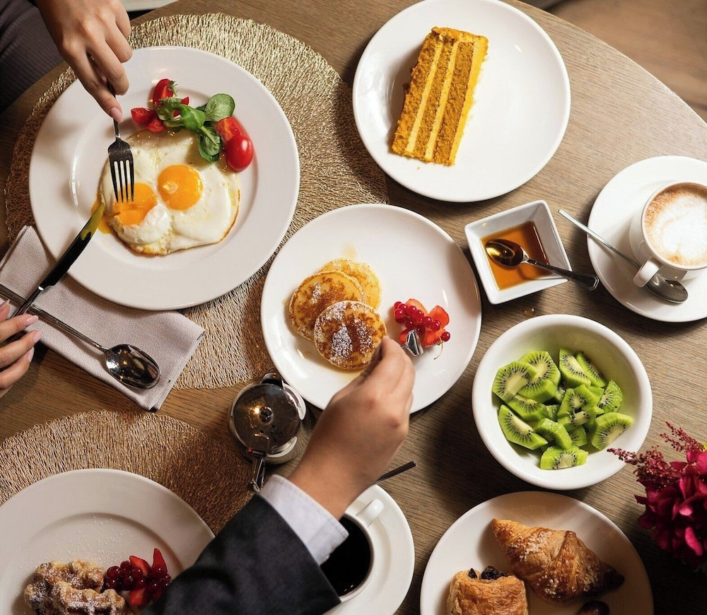 Rosa Grand Milano - Starhotels Collezione — Restaurant & bars in Milan, Lombardy