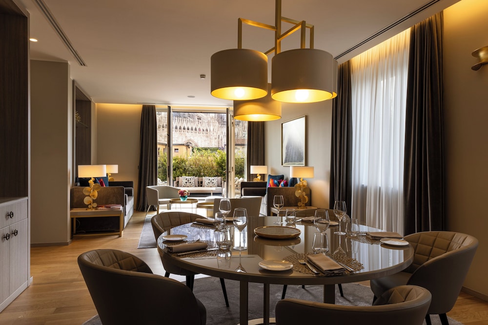 Rosa Grand Milano - Starhotels Collezione — Restaurant & bars in Milan, Lombardy