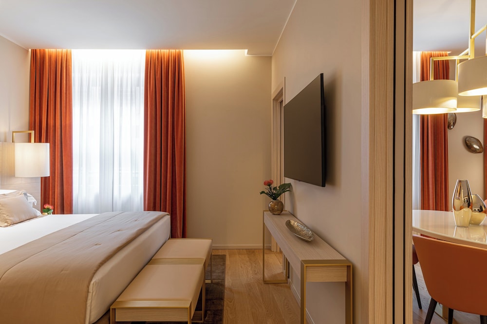 Rosa Grand Milano - Starhotels Collezione — Hotel rooms in Milan, Lombardy