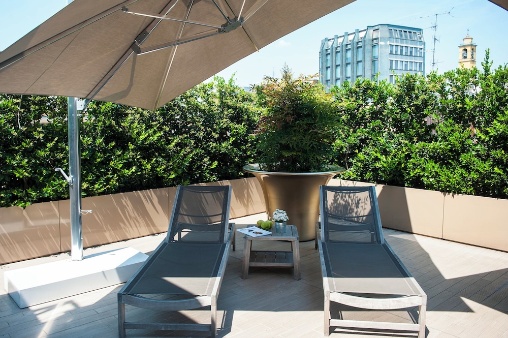 Rosa Grand Milano - Starhotels Collezione — Hotel building in Milan, Lombardy