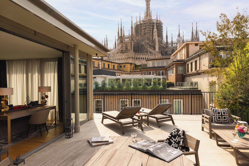 Rosa Grand Milano - Starhotels Collezione — Attractions in the area in Milan, Lombardy