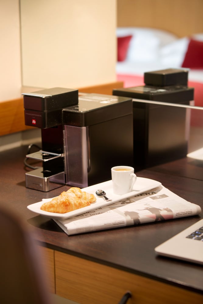 Starhotels Tourist — Hotel rooms in Milan, Lombardy