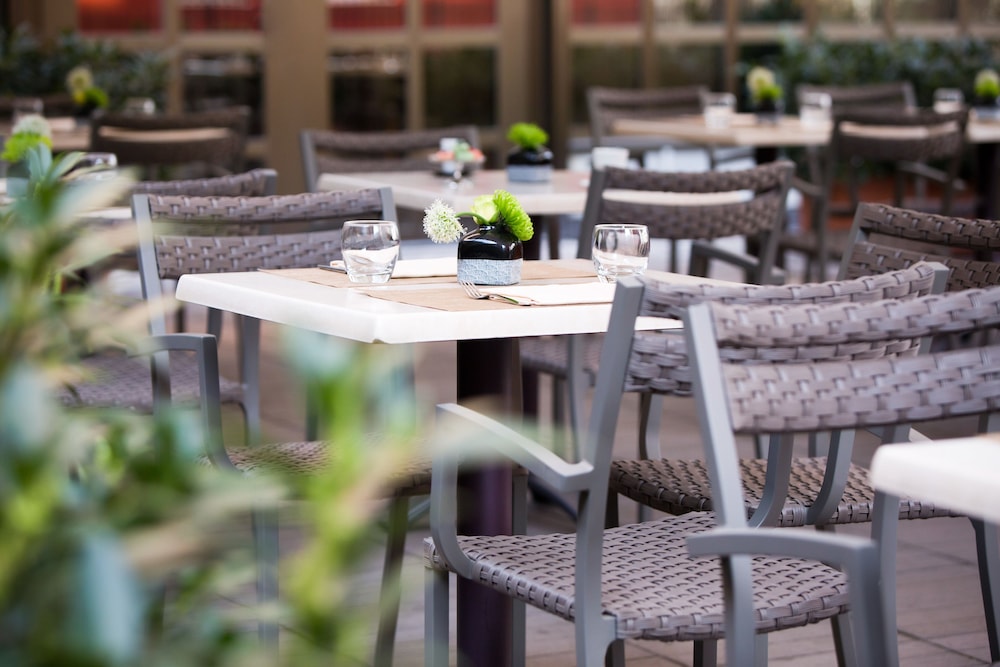 Starhotels Tourist — Restaurant & bars in Milan, Lombardy