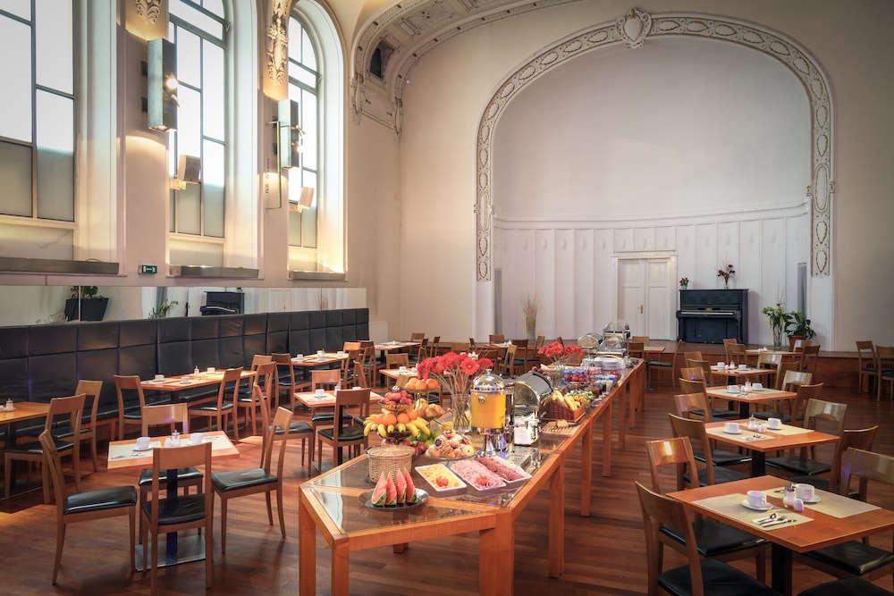 Theatrino — Restaurant & bars in Prague, Prague