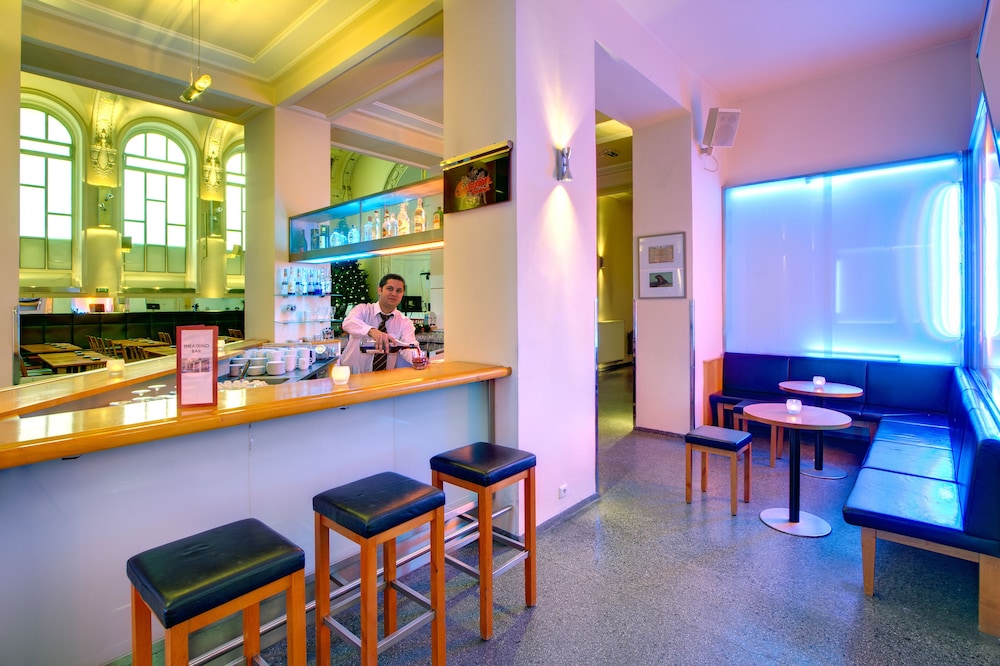 Theatrino — Restaurant & bars in Prague, Prague