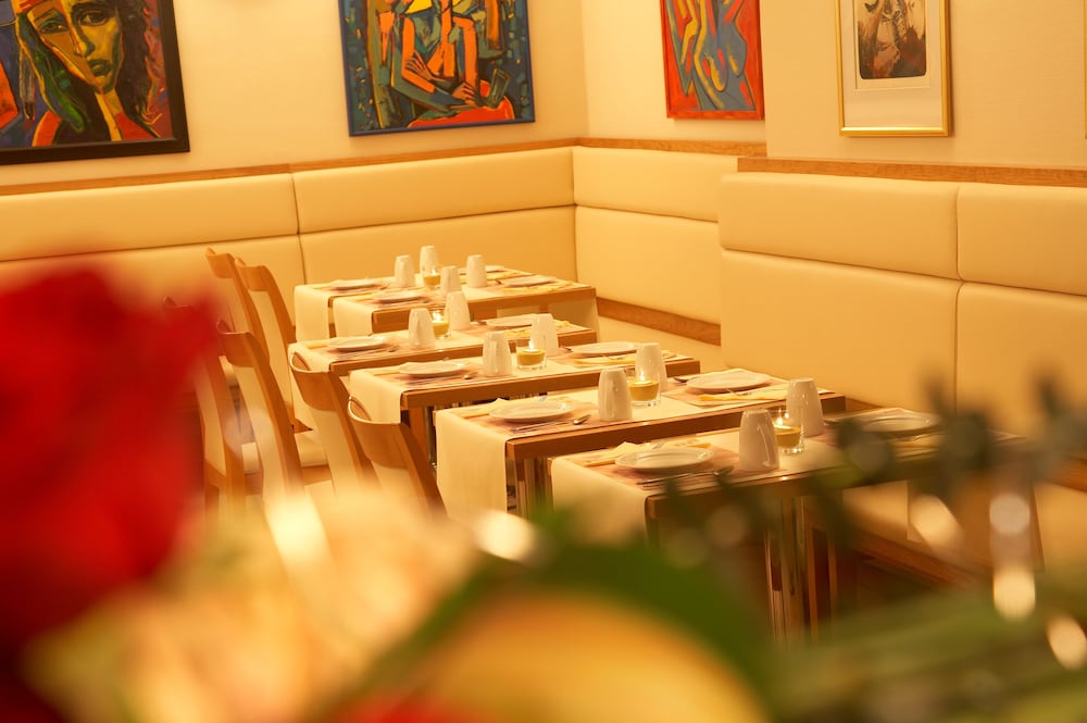 Hotel Ametyst — Restaurant & bars in Prague, Prague
