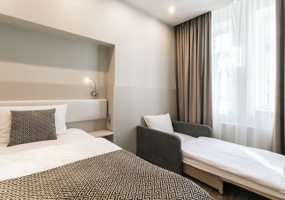 Hotel Ametyst — Hotel rooms in Prague, Prague