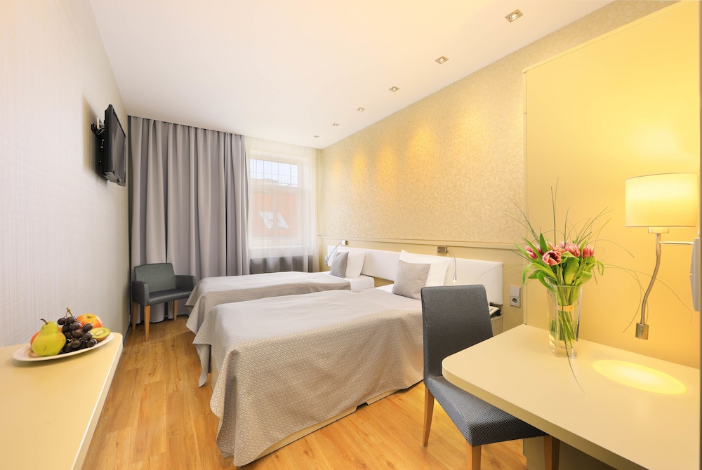 Hotel Ametyst — Hotel rooms in Prague, Prague