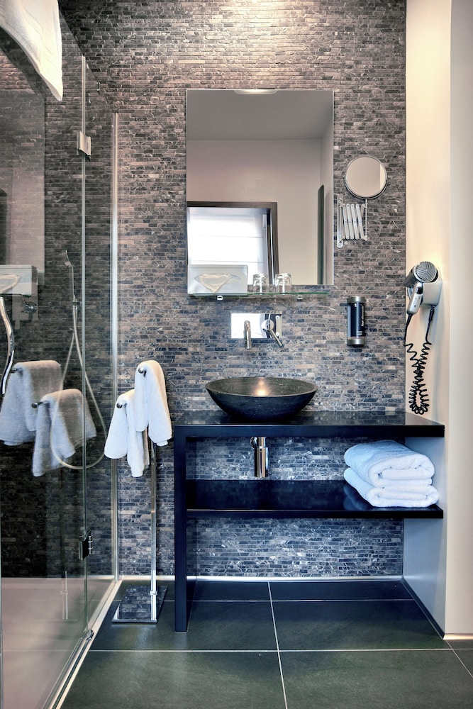 Hotel Ametyst — Hotel rooms in Prague, Prague