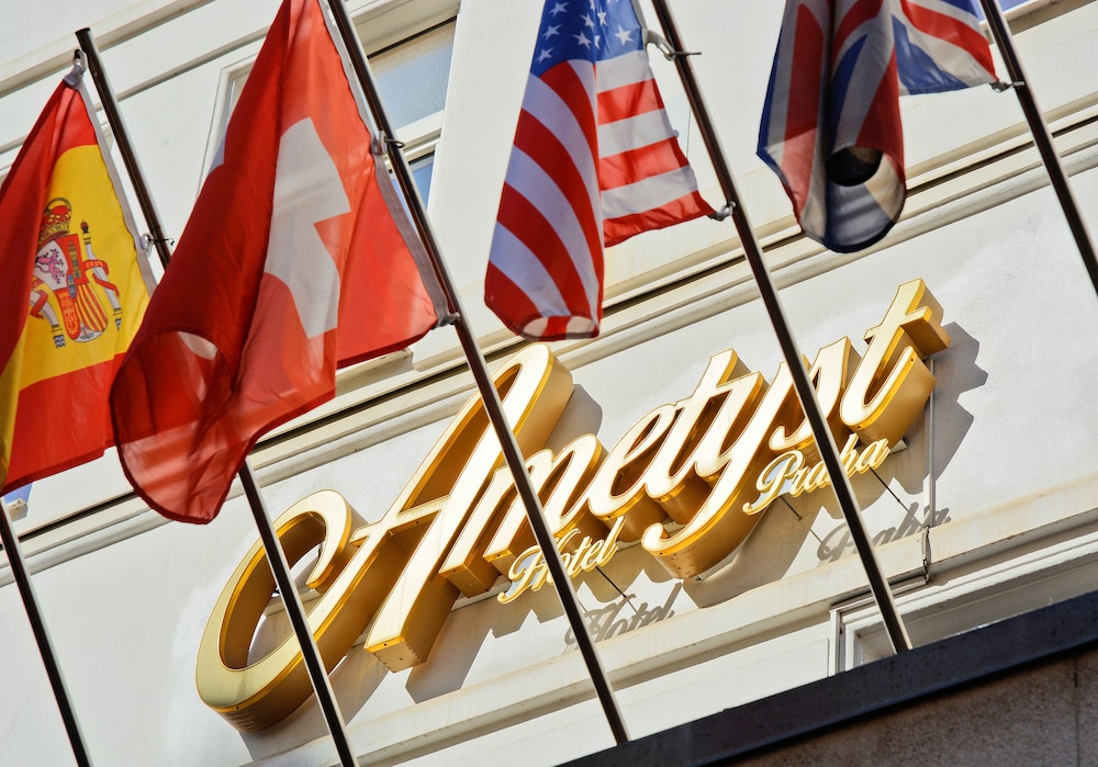 Hotel Ametyst — Hotel building in Prague, Prague