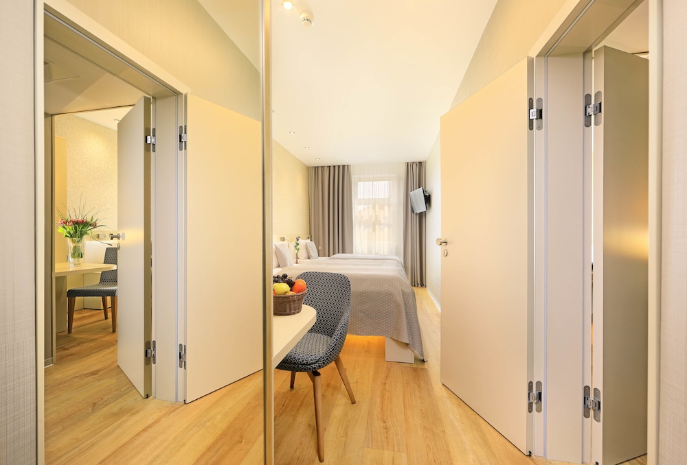 Hotel Ametyst — Hotel rooms in Prague, Prague