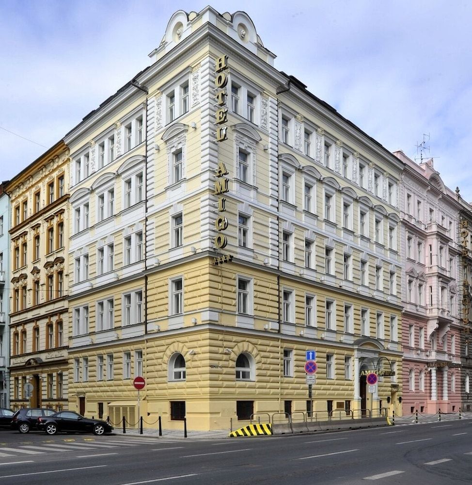 Amigo City Centre Hotel
