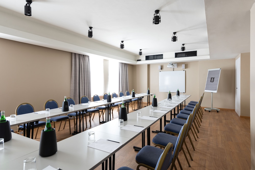 Hotel Tocq — Hotel building in Milan, Lombardy