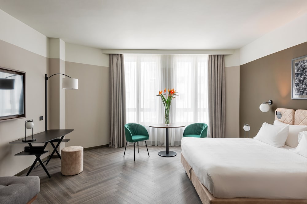 Hotel Tocq — Hotel rooms in Milan, Lombardy