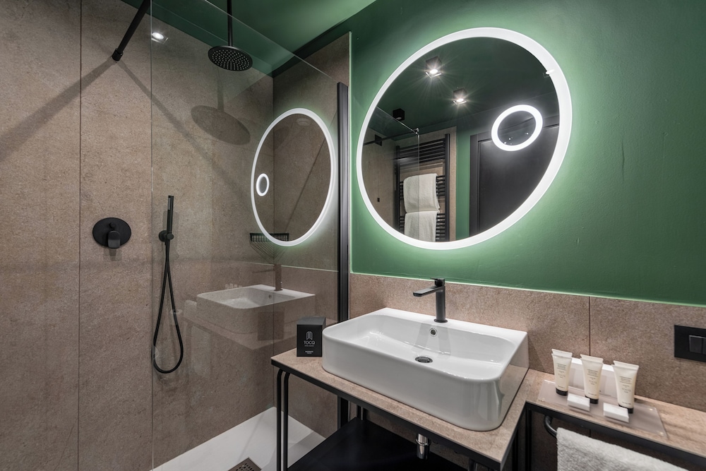 Hotel Tocq — Hotel rooms in Milan, Lombardy