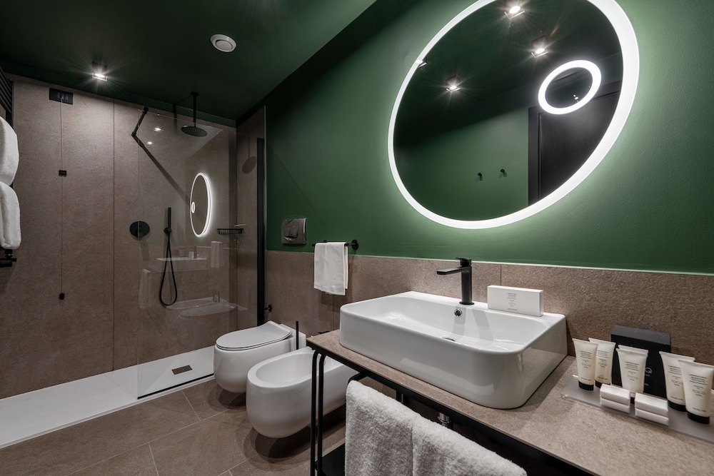 Hotel Tocq — Hotel rooms in Milan, Lombardy