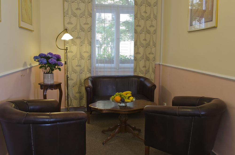 Anna Hotel — Hotel rooms in Prague, Prague