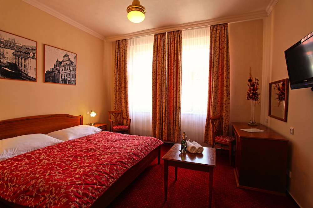 Anna Hotel — Hotel rooms in Prague, Prague
