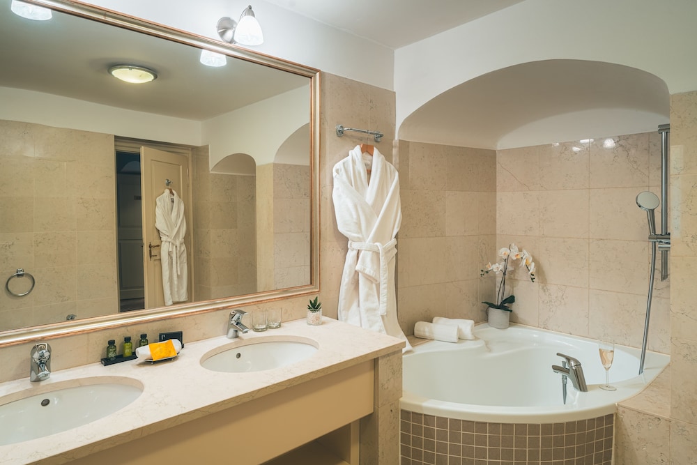 Appia Hotel Residences — Hotel rooms in Prague, Prague